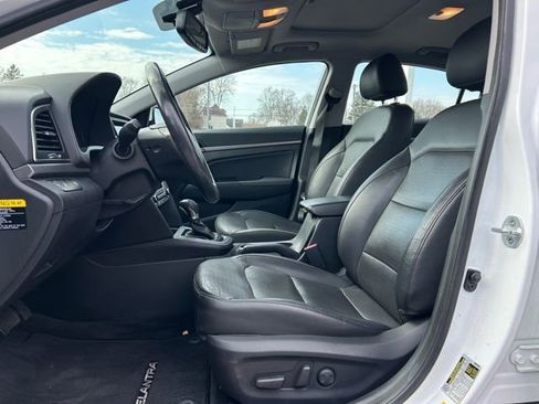 Used 2017 Hyundai Elantra Limited w/ Limited Tech Package 04 image 23