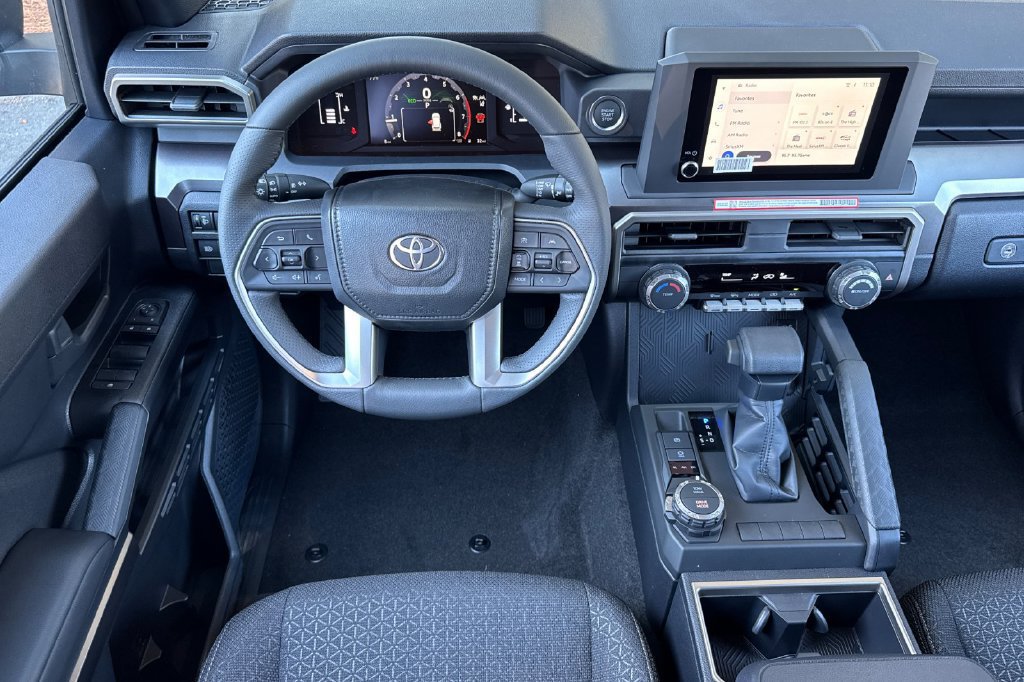 New 2026 Toyota 4Runner SR5 AWD/4WD image 11