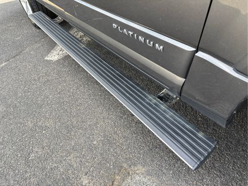 Used 2017 Ford Expedition EL Platinum image 26