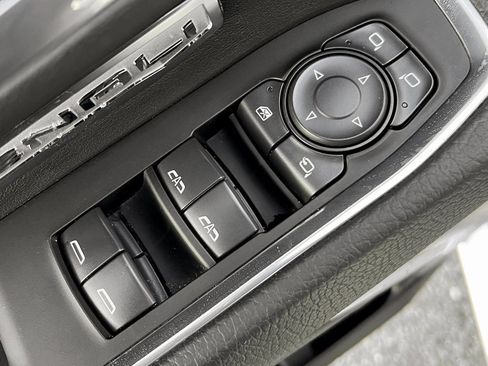 Used 2025 GMC Sierra 1500 Denali image 27