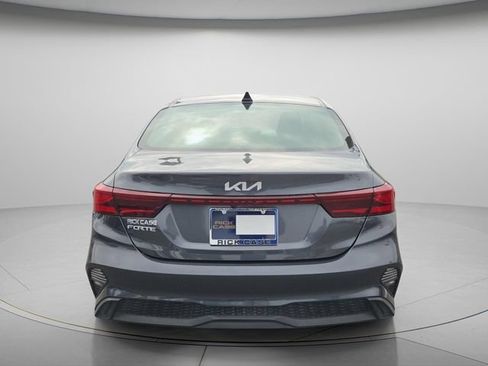Used 2024 Kia Forte LXS FWD image 5