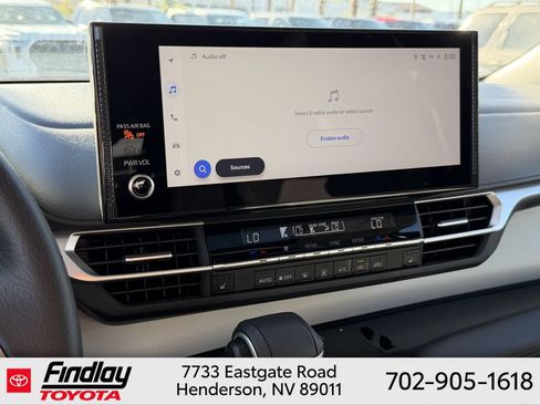 Certified 2026 Toyota Sienna XLE FWD image 25