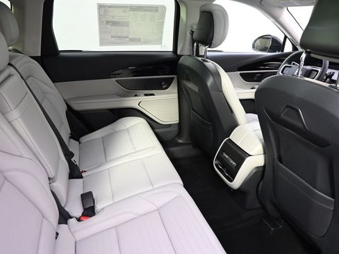 New 2026 Lincoln Nautilus Reserve AWD/4WD image 18
