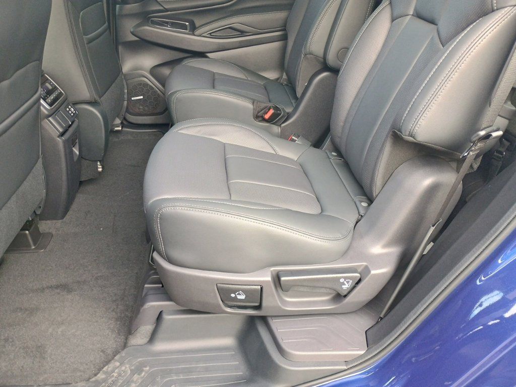 New 2026 Subaru Ascent Limited AWD/4WD image 16