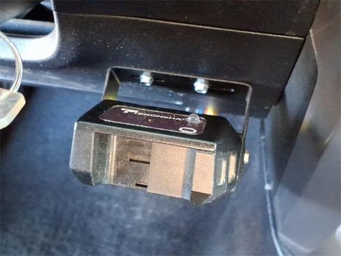 Used 2015 Toyota 4Runner SR5 image 18