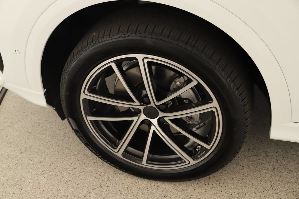 New 2026 Audi Q5 Premium Plus AWD/4WD image 32