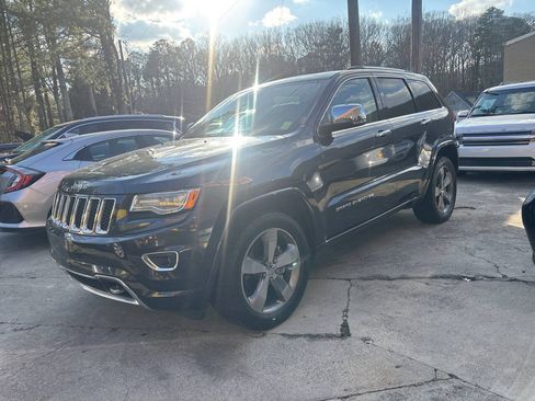 Used 2015 Jeep Grand Cherokee Overland RWD image 2