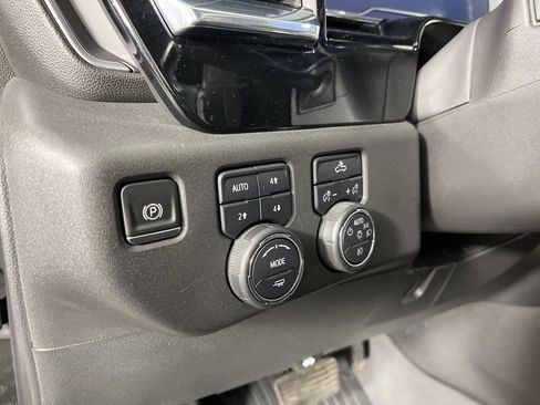 Used 2022 Chevrolet Silverado 1500 LT Trail Boss w/ Protection Package AWD/4WD image 27