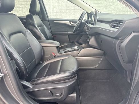 Used 2024 Ford Escape Platinum AWD/4WD image 4