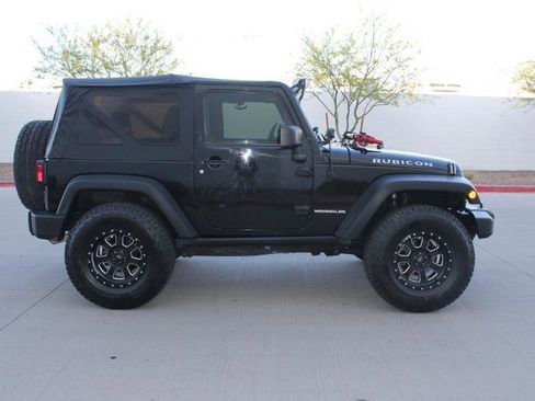 Used 2012 Jeep Wrangler Rubicon w/ PWR Convenience Group AWD/4WD image 3
