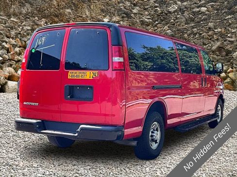 Used 2020 Chevrolet Express 3500 LS RWD image 2