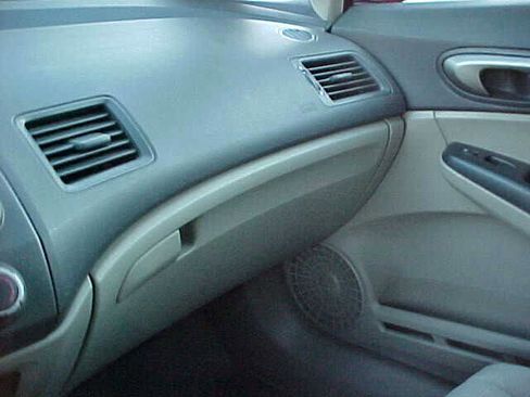 Used 2010 Honda Civic LX image 18