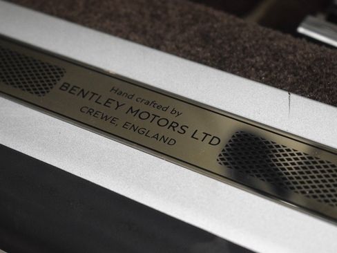 Certified 2020 Bentley Flying Spur W12 image 38