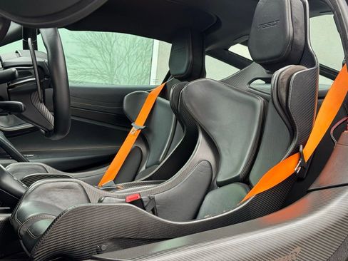 Used 2021 McLaren 765LT RWD image 5