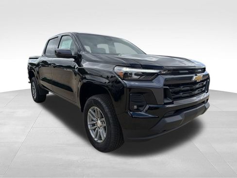 New 2026 Chevrolet Colorado LT w/ LT Convenience Package AWD/4WD image 7