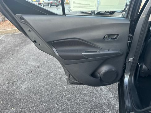 Used 2024 Nissan Kicks SV image 21