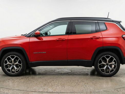 Used 2025 Jeep Compass Limited AWD/4WD image 5