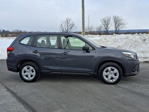 Used 2022 Subaru Forester image 8