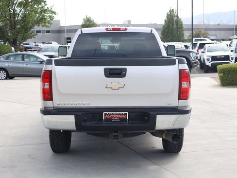 Used 2009 Chevrolet Silverado 3500 LT w/ Exterior Plus Package AWD/4WD image 5