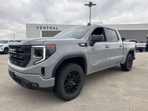 Used 2024 GMC Sierra 1500 Elevation w/ Max Trailering Package image 2