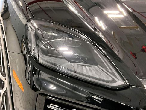 New 2026 Porsche Cayenne GTS image 23