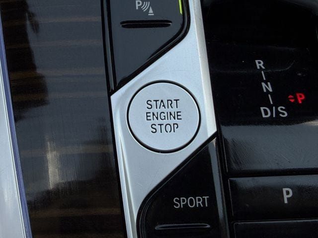 Used 2026 BMW X7 xDrive40i AWD/4WD image 19