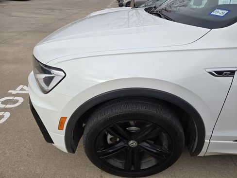 Used 2019 Volkswagen Tiguan SEL R-Line image 8