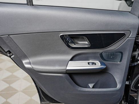 Certified 2026 Mercedes-Benz GLC 300 image 21