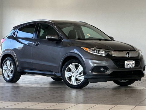 Used 2019 Honda HR-V EX image 2