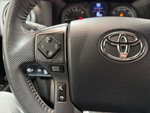 Used 2023 Toyota Tacoma TRD Off-Road image 24