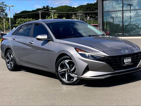 Used 2023 Hyundai Elantra SEL w/ Convenience Package image 29