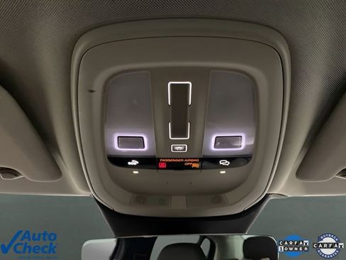 Used 2025 Volvo S60 B5 Core image 50