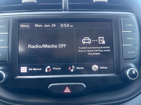 Used 2024 Kia Soul LX FWD image 38
