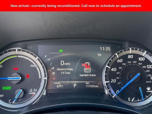 Used 2021 Toyota Highlander XLE image 8