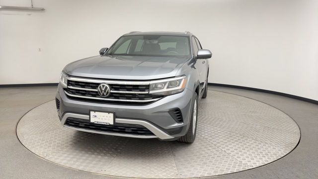 Certified 2023 Volkswagen Atlas Cross Sport SE w/ Panoramic Sunroof Package AWD/4WD image 7
