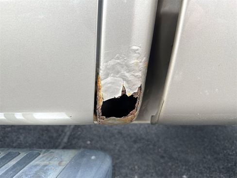 Used 2012 Ford F150 Lariat w/ Lariat Chrome Pkg image 36