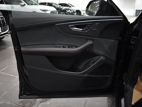 New 2026 Audi RS Q8 performance image 38