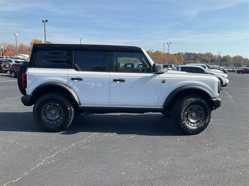 New 2025 Ford Bronco Big Bend w/ Black Diamond Package image 4