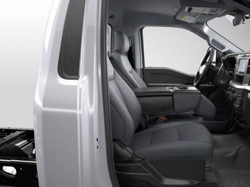 New 2026 Ford F550 4x4 Regular Cab Super Duty image 5