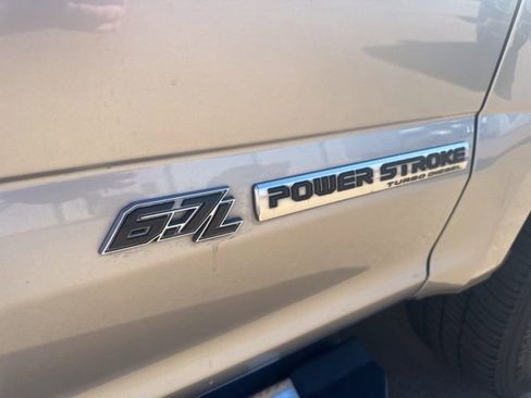 Used 2022 Ford F250 Lariat w/ FX4 Off-Road Package AWD/4WD image 9