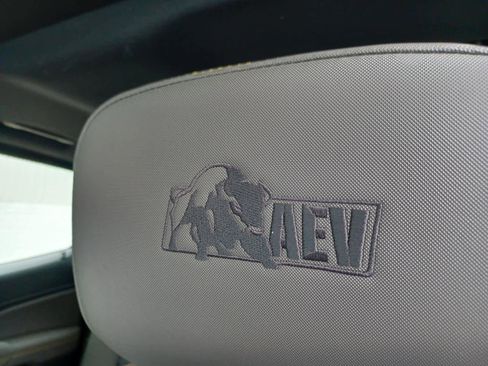 Used 2024 Chevrolet Colorado ZR2 w/ ZR2 Bison Edition image 19