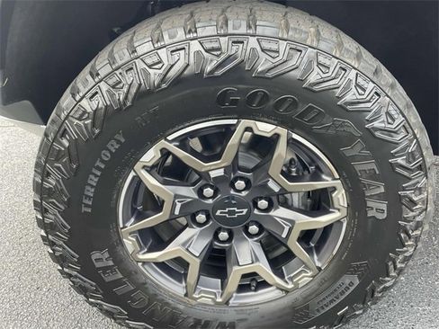 Certified 2025 Chevrolet Colorado ZR2 w/ Technology Package image 8