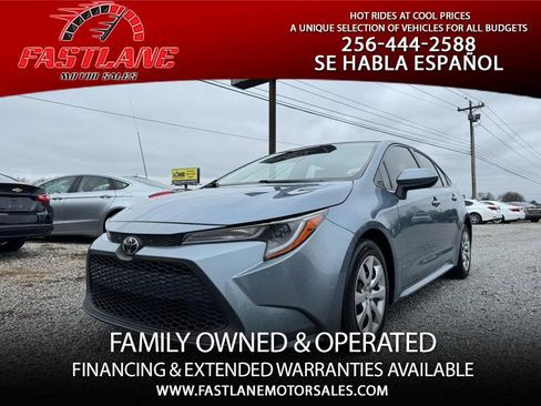 Used 2022 Toyota Corolla LE image 1