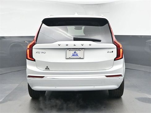 New 2026 Volvo XC90 B6 Plus image 7