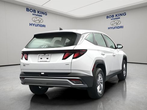 New 2026 Hyundai Tucson SE AWD/4WD image 10