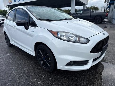Used 2019 Ford Fiesta ST-Line FWD image 3