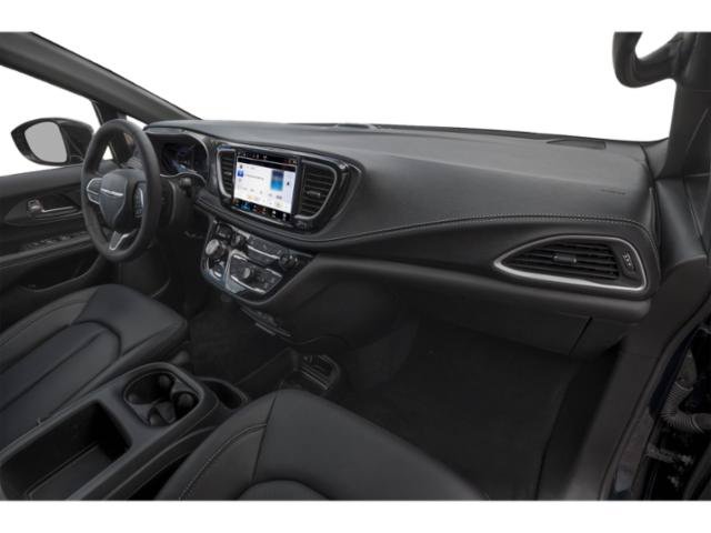 Certified 2025 Chrysler Pacifica Premium FWD image 14