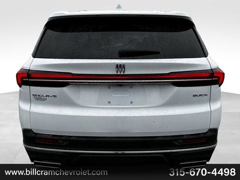 Used 2025 Buick Enclave Preferred FWD image 5