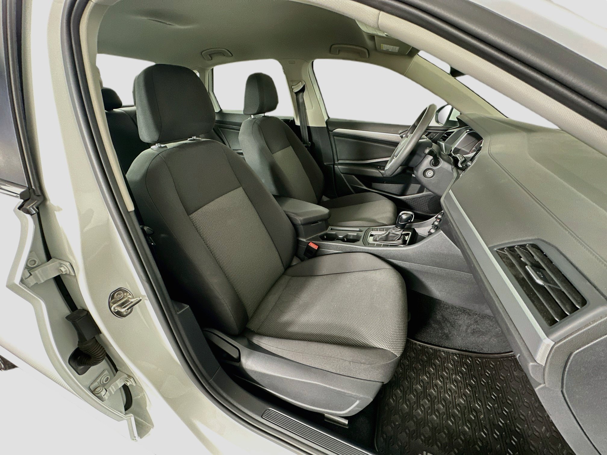 Used 2021 Volkswagen Jetta S w/ Driver Assistance Package FWD image 30