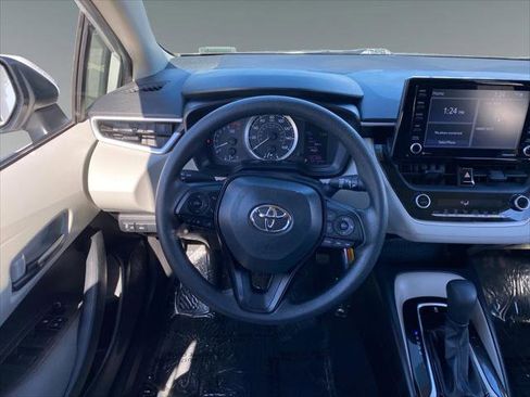 Certified 2022 Toyota Corolla LE image 12